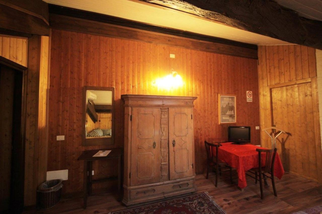 Antica Corte Milanese 诺瓦泰米拉内塞 外观 照片