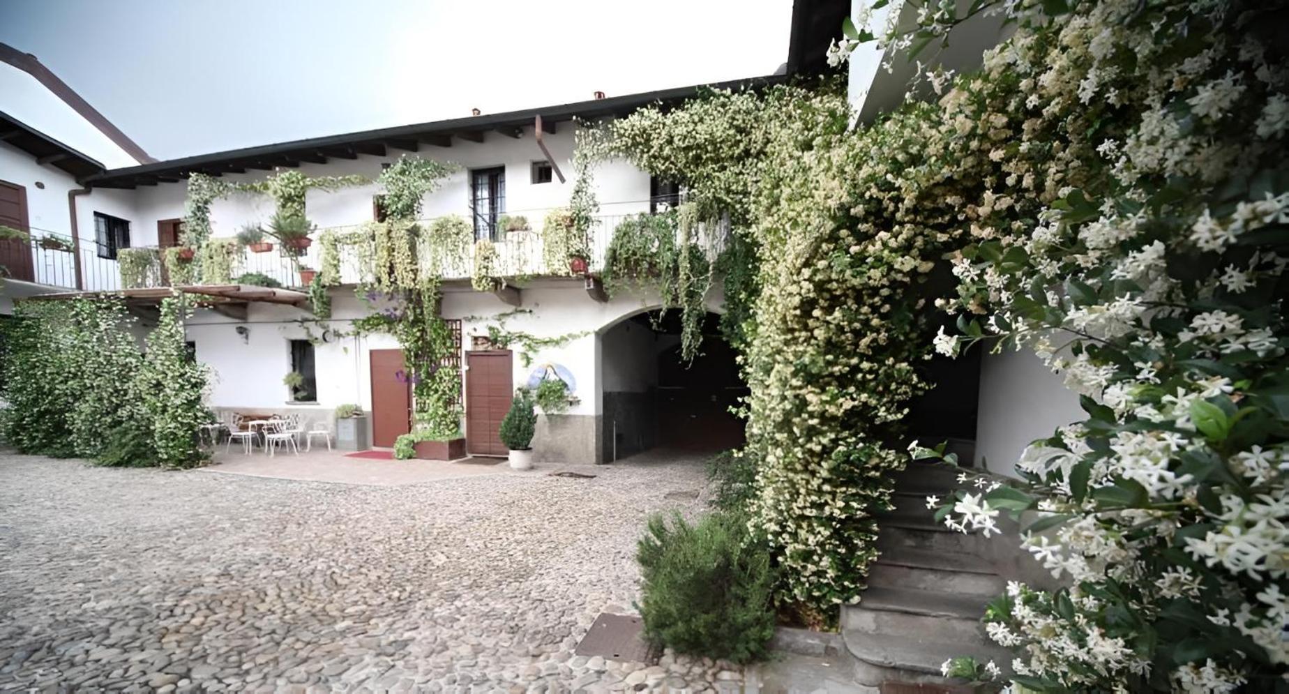 Antica Corte Milanese 诺瓦泰米拉内塞 外观 照片